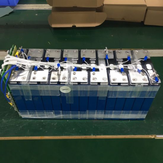 LiFePO4 Lithium Batterie 48V 50ah für Rasenmäher mit BMS